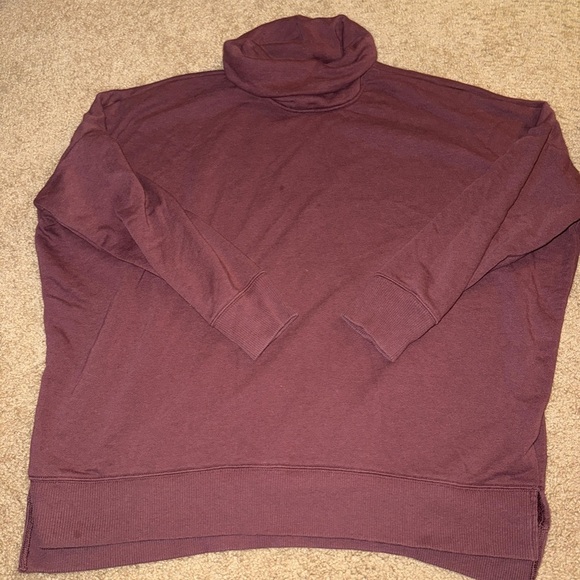 Turtleneck Crew Neck - Picture 1 of 7